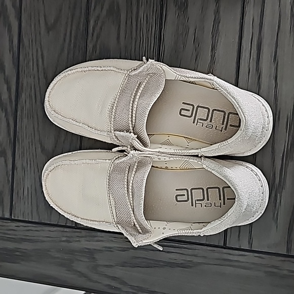 Hey Dude Shoes Hey Dude Wendy Tri Cream Mankato Size 8 Poshmark